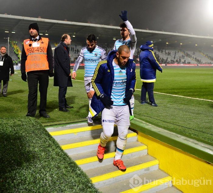 Van Persie ile Fernandao arasında soğuk rüzgarlar