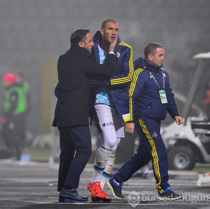 Van Persie ile Fernandao arasında soğuk rüzgarlar