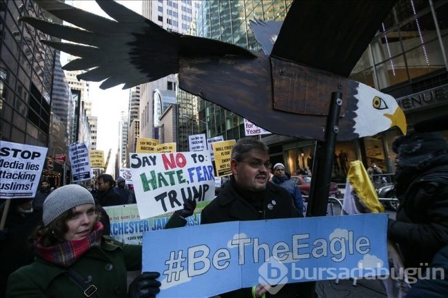Cumhuriyetçi aday Trump New York'ta protesto edildi