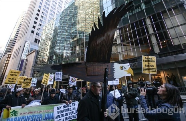 Cumhuriyetçi aday Trump New York'ta protesto edildi