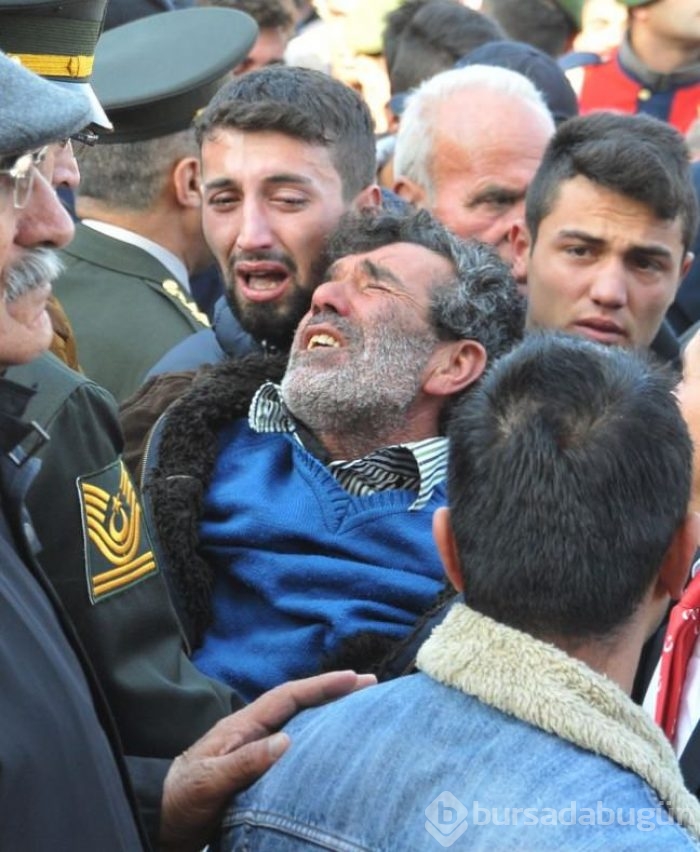 Manisa'da şehit Erdoğan Kayayı 2 bin kişi uğurladı