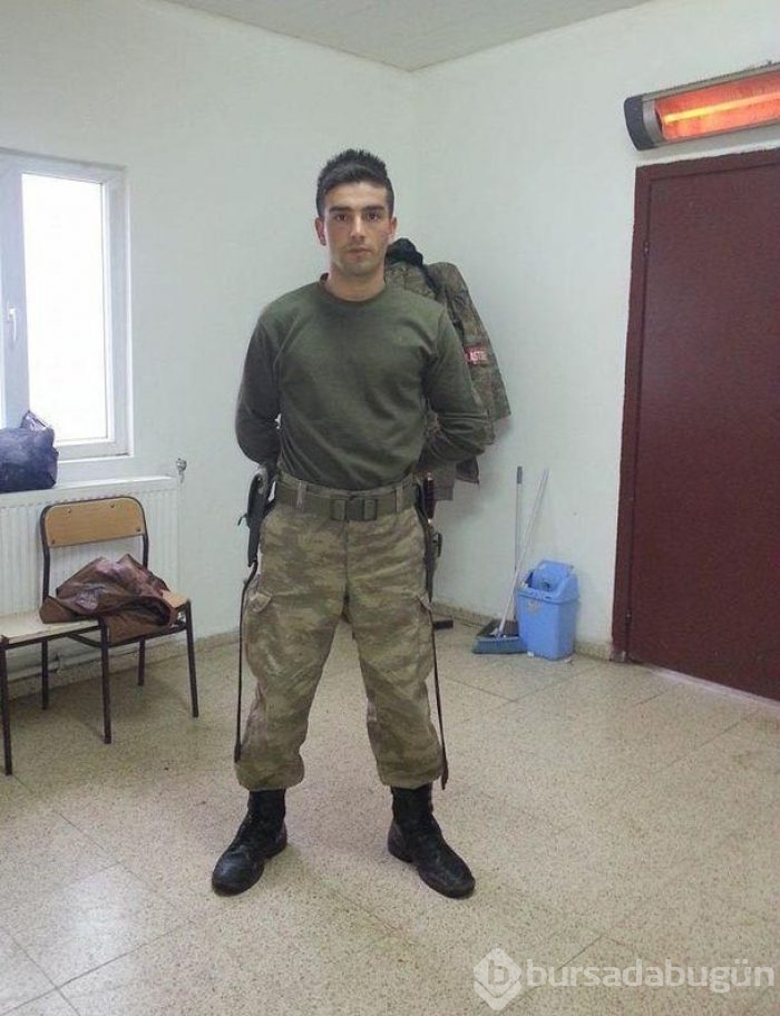 Manisa'da şehit Erdoğan Kayayı 2 bin kişi uğurladı