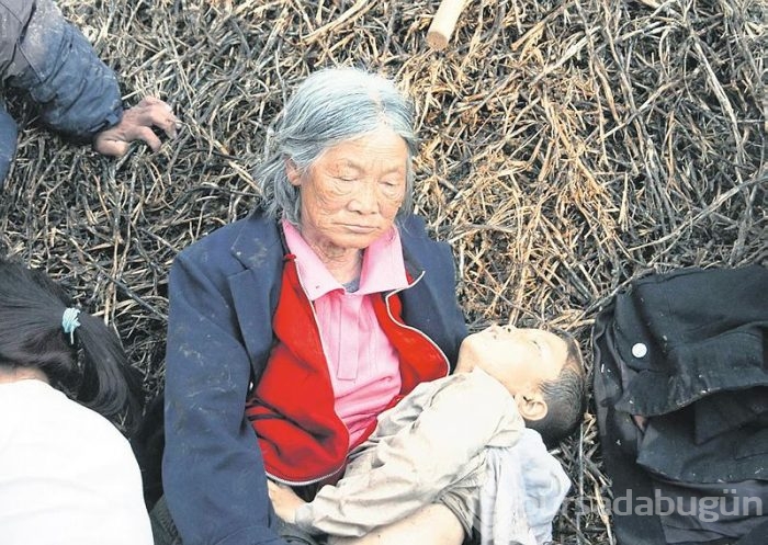 Çin'de heyelan onlarca binayı yıktı