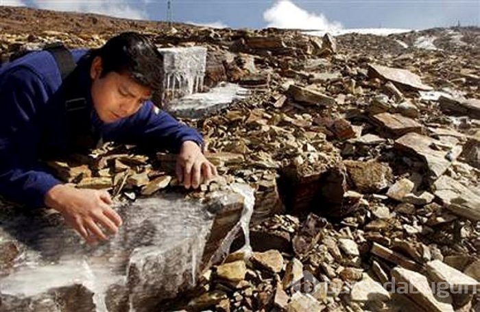 Çin'de heyelan onlarca binayı yıktı