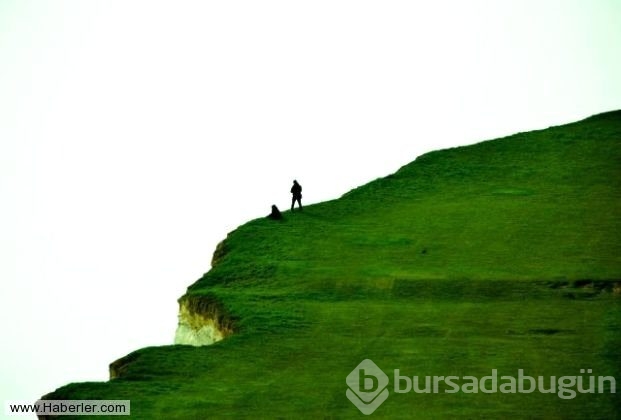 Uçurumun kenarında çekilen inanılmaz fotoğraflar