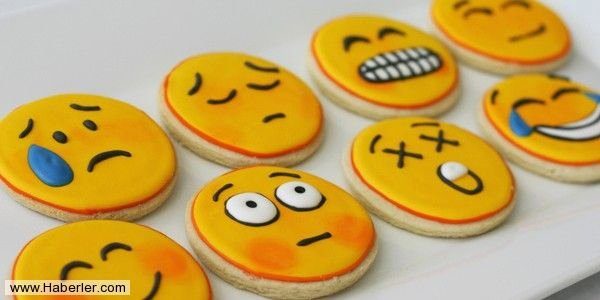 Neden emoji hastası olduk?