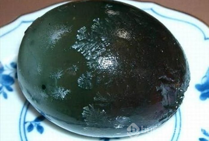 Çinlilerin özel yemeği: Asırlık yumurta