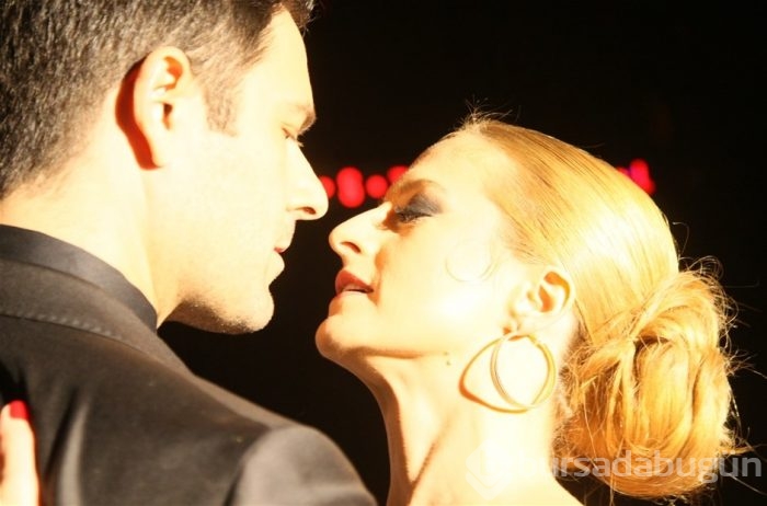 Gülfem ve Tibet'in Tango dansı