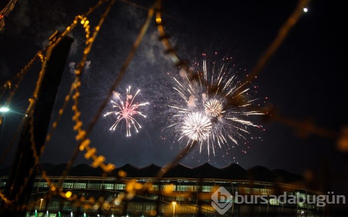 Bursa Büyükşehir Stadyumu hizmete açıldı	