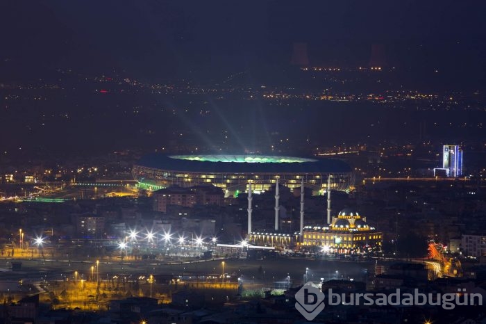 Bursa Büyükşehir Stadyumu hizmete açıldı	
