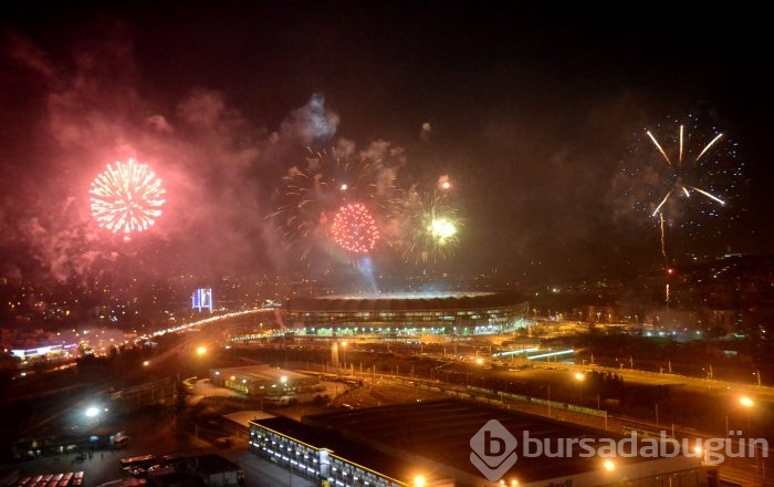 Bursa Büyükşehir Stadyumu hizmete açıldı	