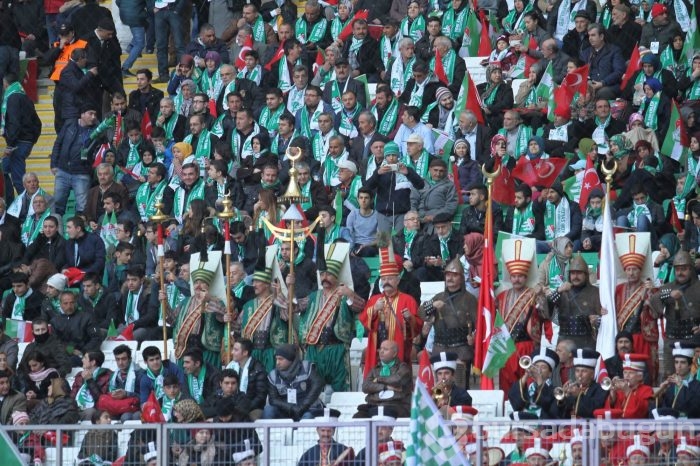 Bursa Büyükşehir Stadyumu hizmete açıldı	