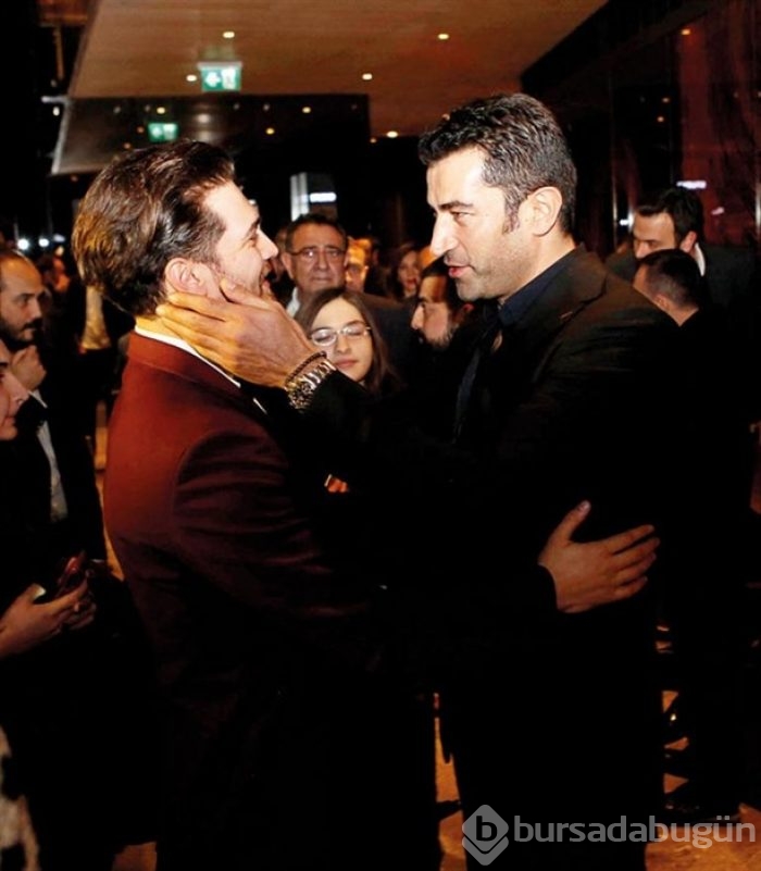 Kenan İmirzalıoğlu ile Sinem Kobal polis çevirmesine takıldı!