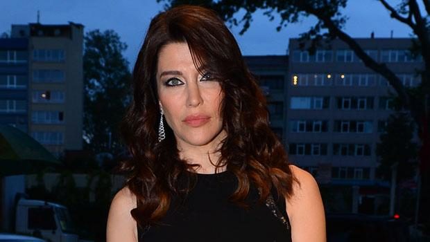 Deniz Akkaya zehirlendi
