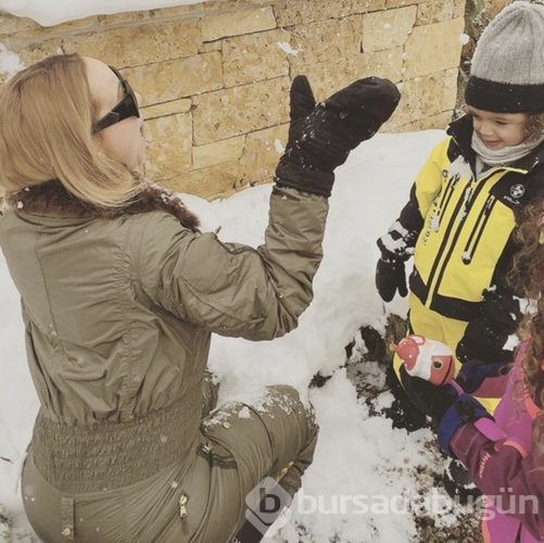 Mariah Carey'in mutlu aile tablosu...