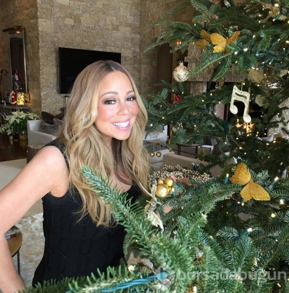 Mariah Carey'in mutlu aile tablosu...