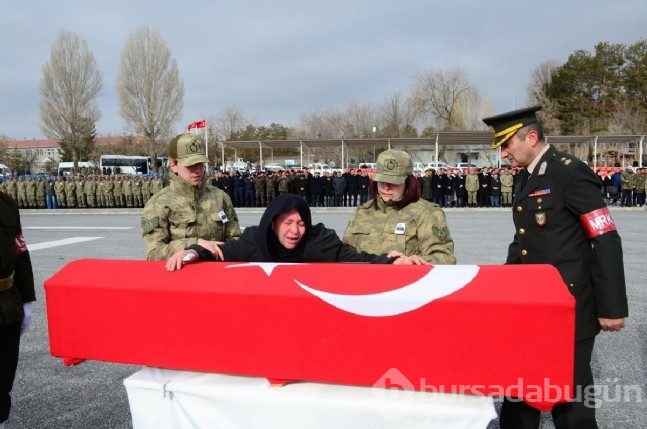 Bitlis'te şehitlere hazin tören 