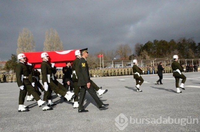 Bitlis'te şehitlere hazin tören 