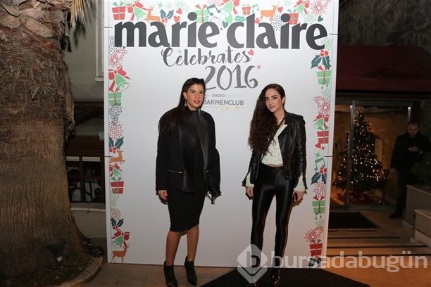 Hande Doğandemir'in derin dekoltesi!