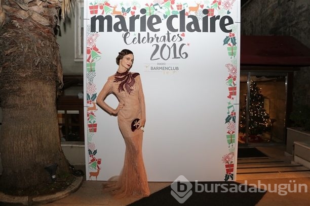 Hande Doğandemir'in derin dekoltesi!