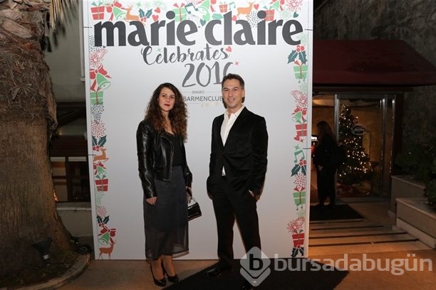 Hande Doğandemir'in derin dekoltesi!