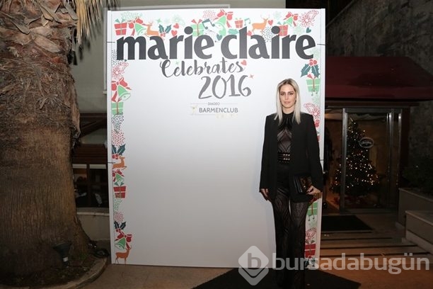Hande Doğandemir'in derin dekoltesi!