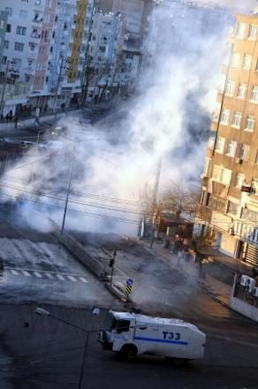 Diyarbakır'da olaylı günün fotoğrafları