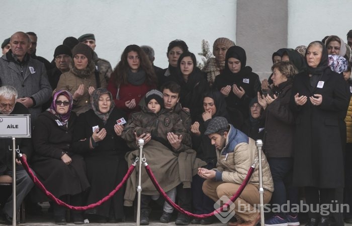 Şehit babaya son bakış...	