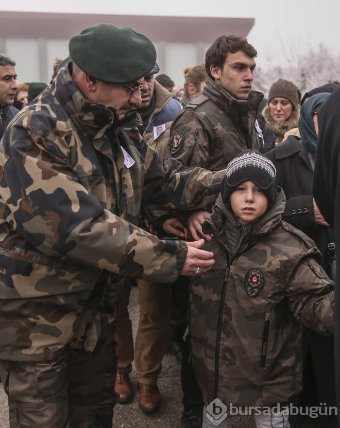 Şehit babaya son bakış...	