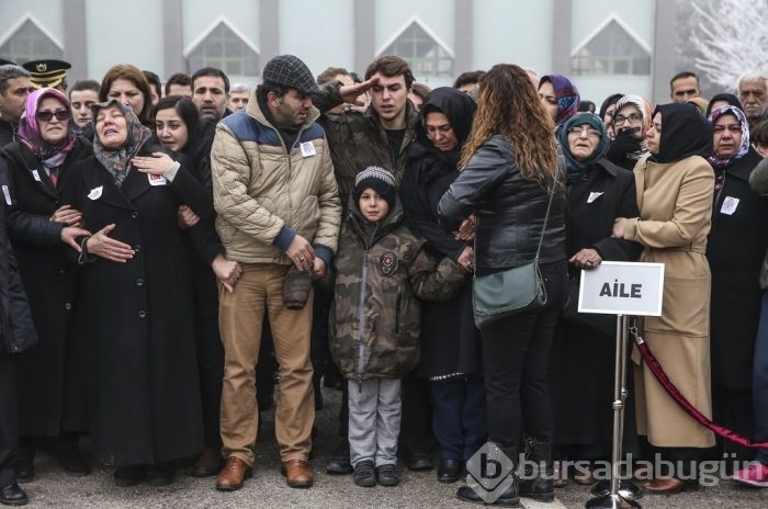 Şehit babaya son bakış...	