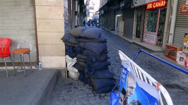 Diyarbakır'da PKK'nın görüntü izleme merkezi çökertildi