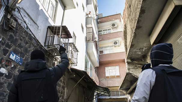 Diyarbakır'da PKK'nın görüntü izleme merkezi çökertildi