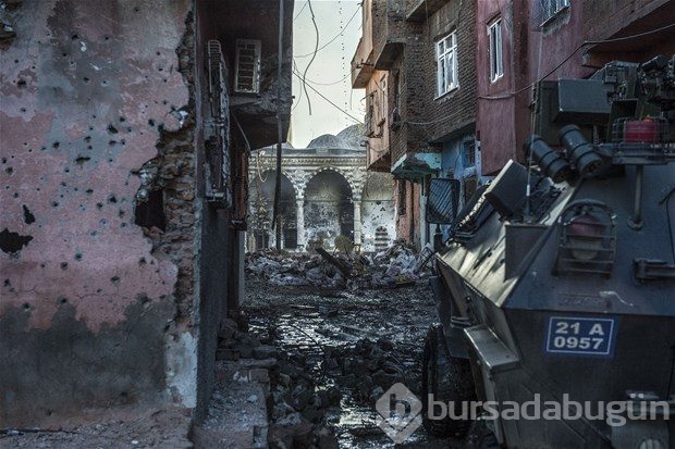 Diyarbakır'da PKK'nın görüntü izleme merkezi çökertildi