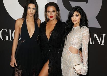 Kardashian çıplak pozlarını yayınladı