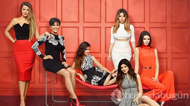 Kardashian çıplak pozlarını yayınladı