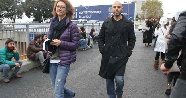 Paris'te sürpriz nikah