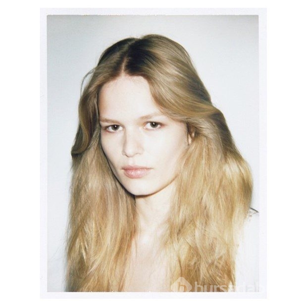 Yılın modeli: Anna Ewers