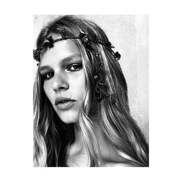 Yılın modeli: Anna Ewers