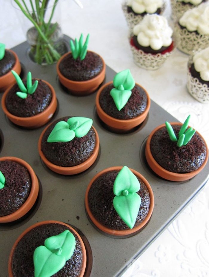 'Yeme de yanında yat' türünden 24 cupcake