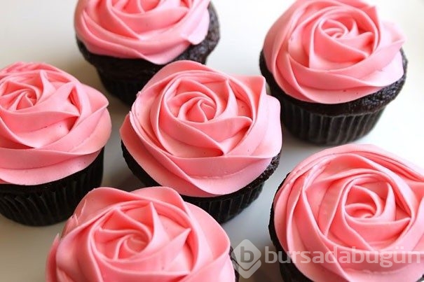 'Yeme de yanında yat' türünden 24 cupcake