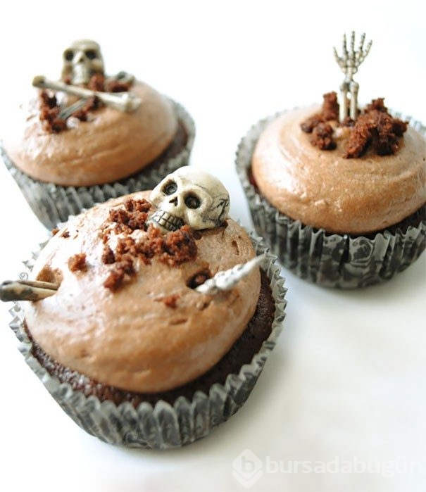 'Yeme de yanında yat' türünden 24 cupcake