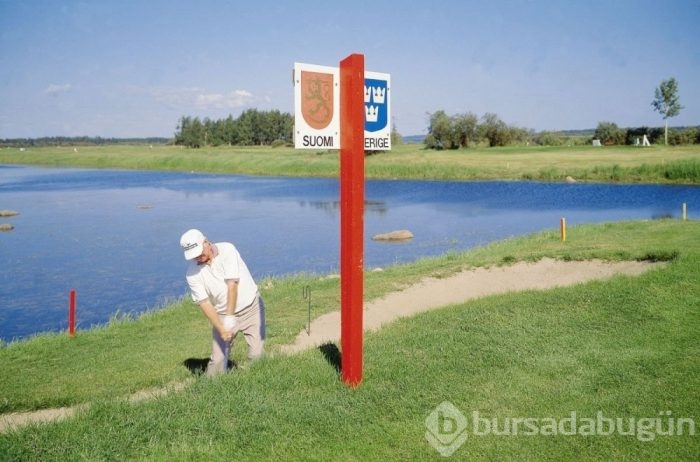Tam burada duran bir kişi...