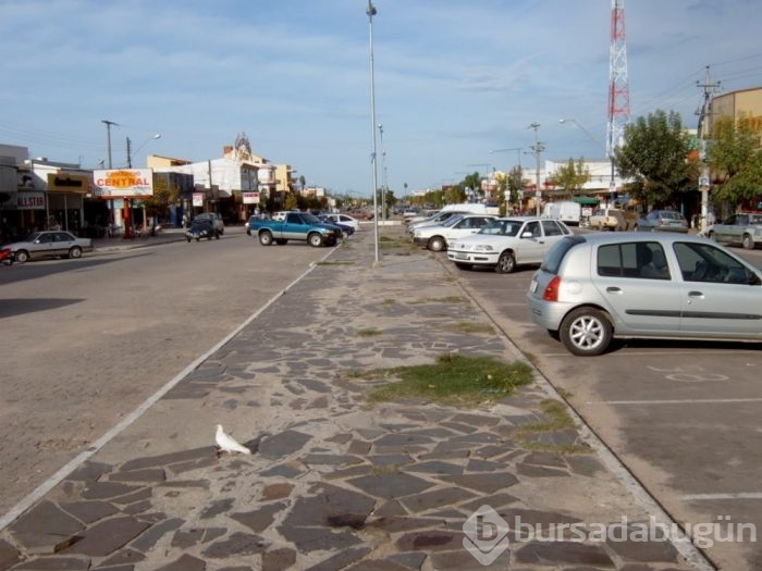 Tam burada duran bir kişi...