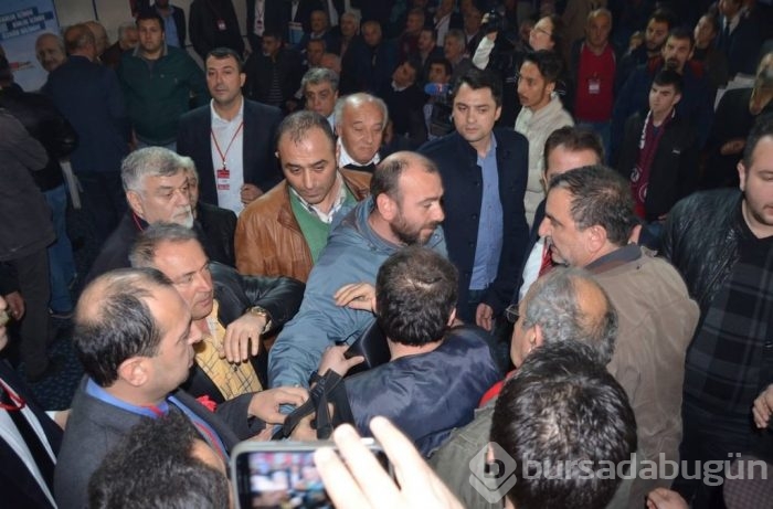 CHP kongresinde arbede!