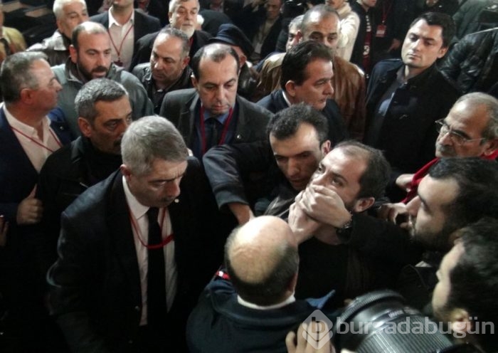 CHP kongresinde arbede!