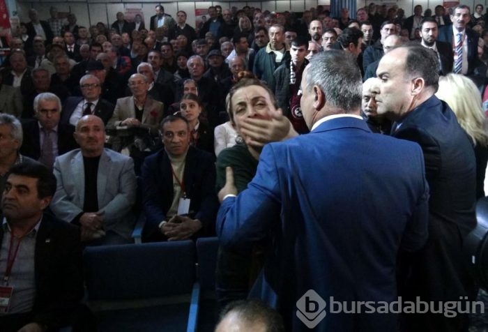 CHP kongresinde arbede!