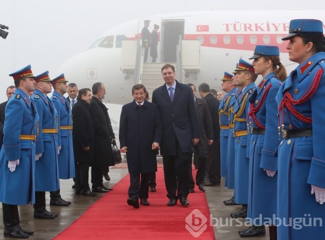 Başbakan Davutoğlu Sırbistan'da