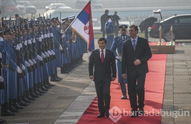 Başbakan Davutoğlu Sırbistan'da