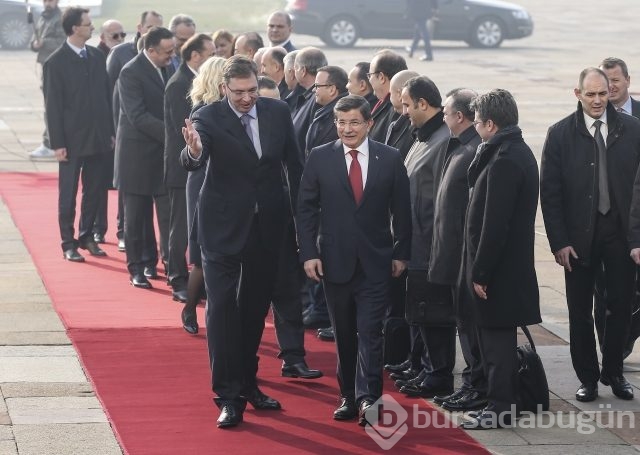 Başbakan Davutoğlu Sırbistan'da