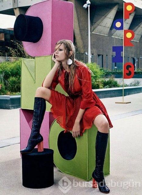 Anna Ewers yılın mankeni oldu